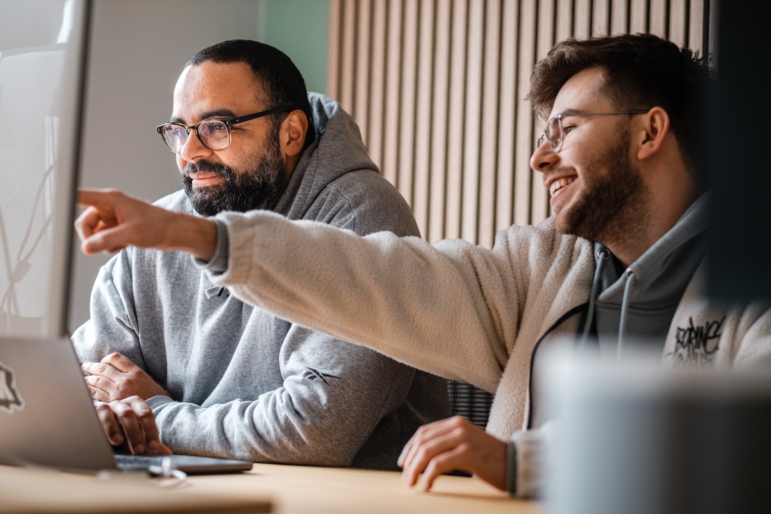 9 + 1 tips om een goede webdesigner te vinden. Raf, Sam en Simon helpen je graag!